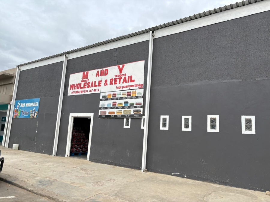 Commercial Property for Sale in Bloemhof North West